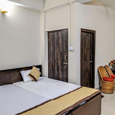 Townhouse - The Urban Inn Dibrugarh Exterior foto